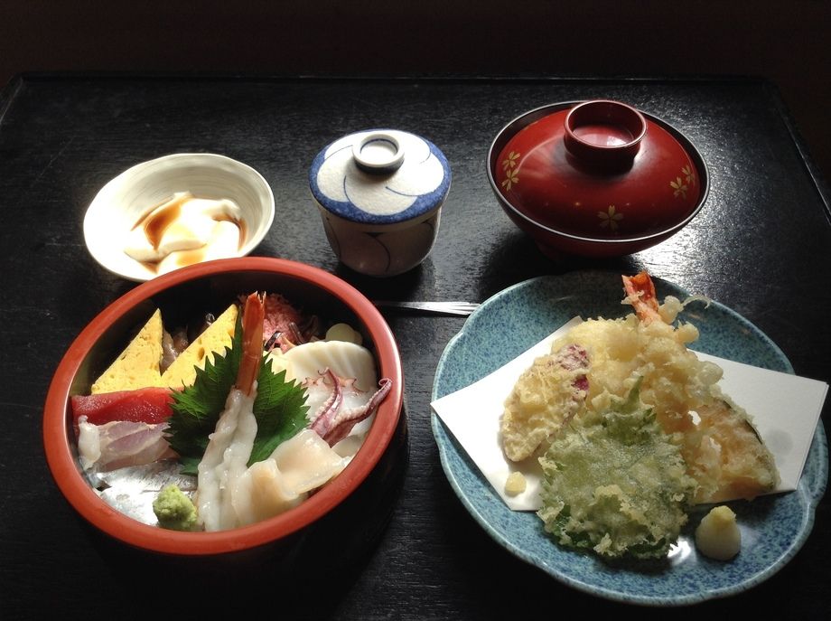 〈ランチ〉ちらし膳