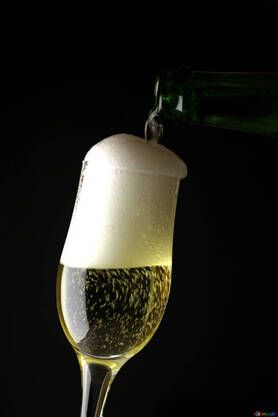 泡！泡！！スパークリングワイン飲み放題！　コース料理に