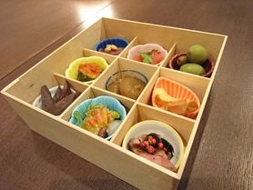 折箱を使った前菜9種盛