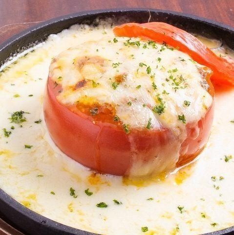 丸ごとトマトのミートグラタン