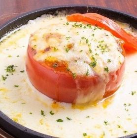 丸ごとトマトのミートグラタン