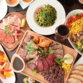 【贅沢肉宴会☆】2.5時間飲み放題付「ゴールド肉バルコース」【全8品/5300円→4300円】