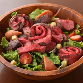 ラッキービーフサラダ
