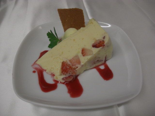 イチゴのババロア