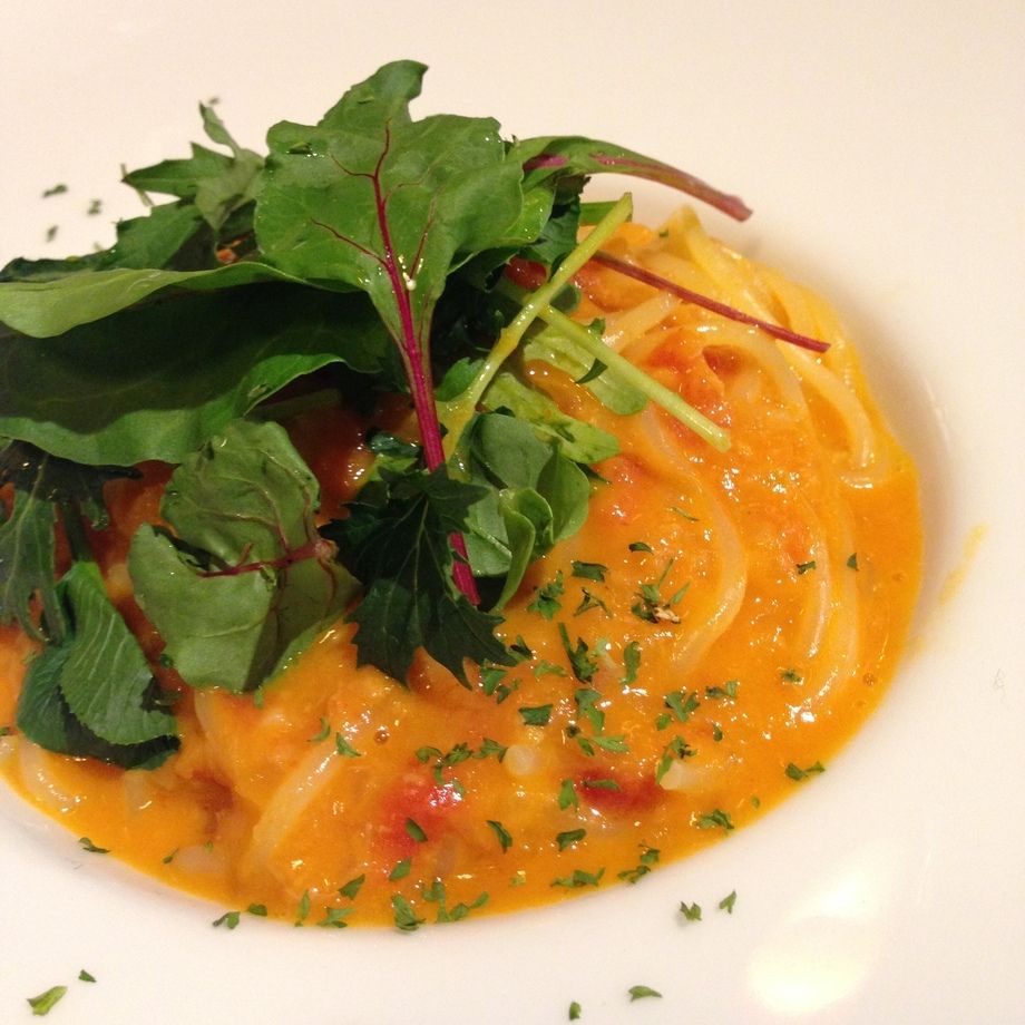 カニのトマトソースパスタ