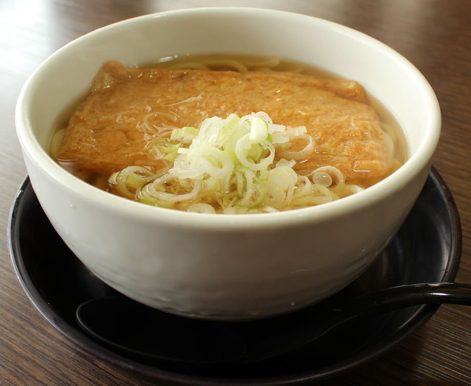 大きないなりうどん（690円）