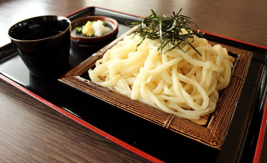 ざるうどん（680円）