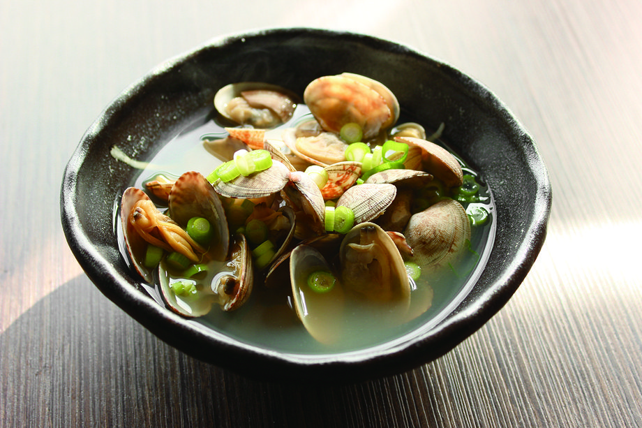 アサリの酒蒸し（580円）