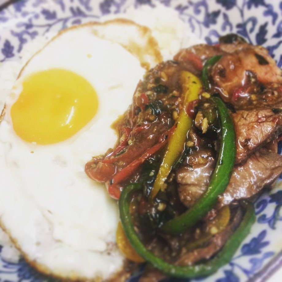 ガパオヌア（700円）