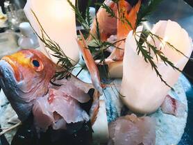 【2時間飲み放題込全9品】霜降り和牛80ｇサーロインの陶板焼き又は霜降り和牛80ｇしゃぶすき鍋