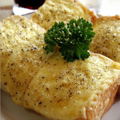 タルタルトースト（500円）