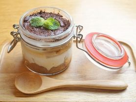 季節のフルーツ入り　豆腐クリームのティラミス