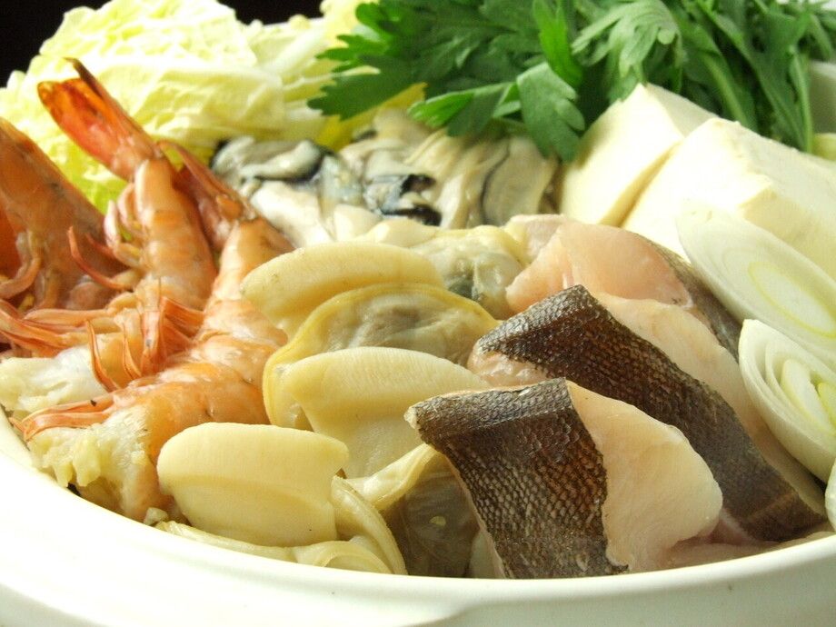 【冬季限定】北海道産・天然ぶりしゃぶしゃぶ鍋と甲斐地鶏もも肉かしわ天麩羅コース（3,500円 (税込)）