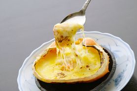 甲羅付きカニグラタン