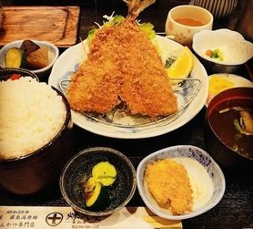 お刺身用のアジフライ御膳