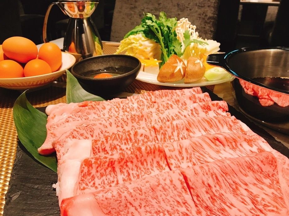 すき焼きコース～Ａ５等級国産黒毛和牛 とろけるお肉のお鍋コース～