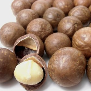 殻付きマカダミアナッツ（600円）