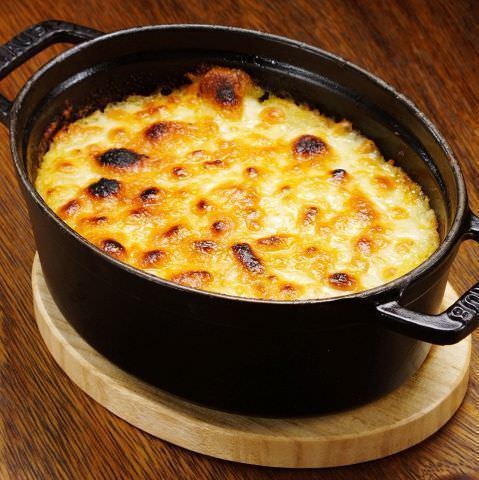 挽き肉とマッシュポテトのチーズ焼き