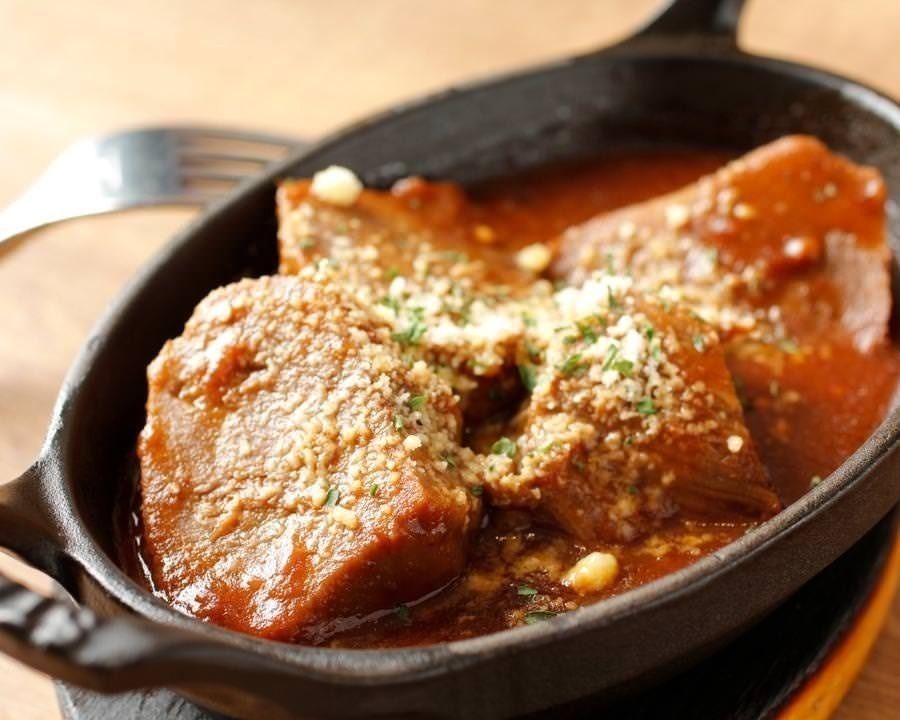 牛タンのデミ煮込み 