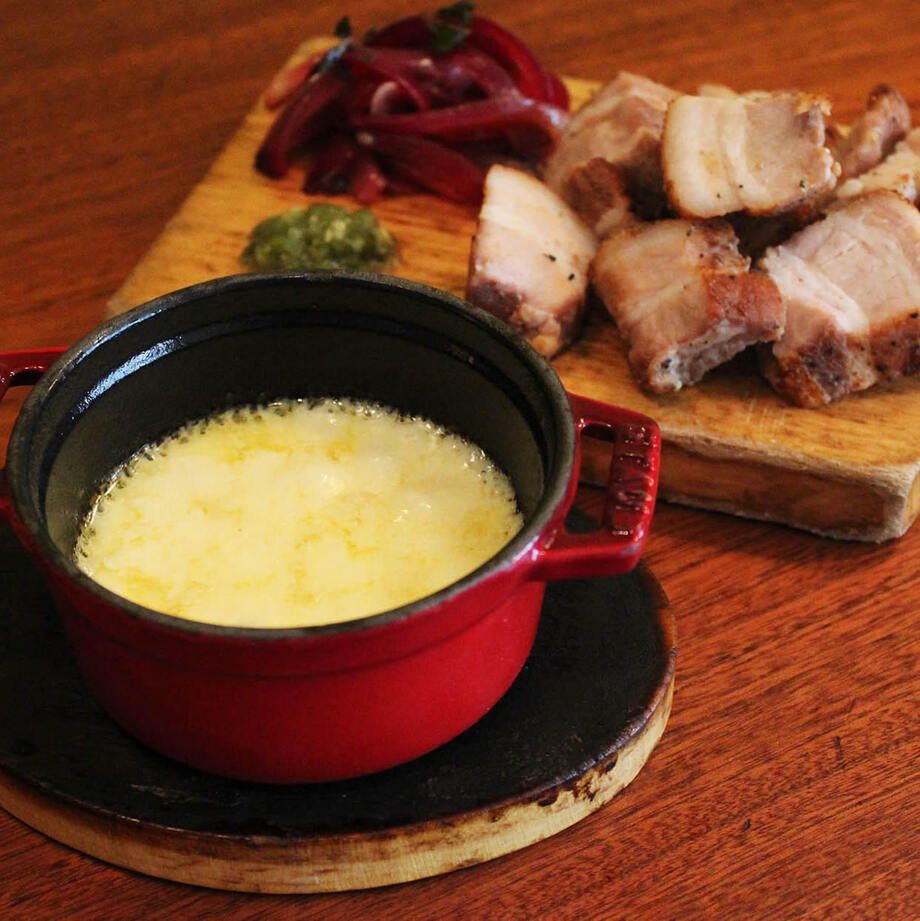 お肉に会う！ラクレットチーズソース