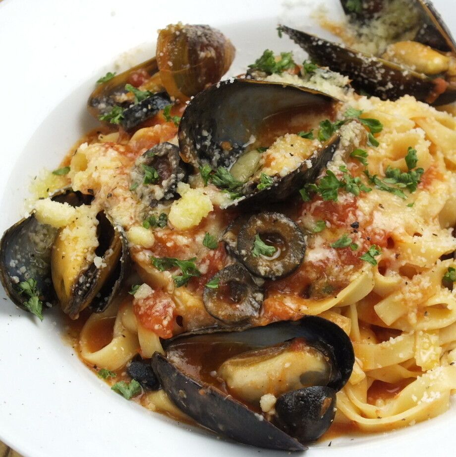 魚介とアンチョビのシチリア風トマトソース