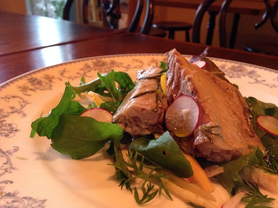 自家製ツナとルッコラのサラダ