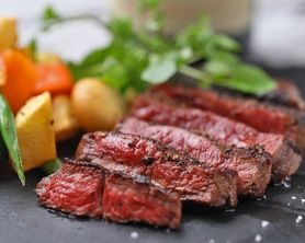 豪華フェスタプラン4000円＋飲み放題1500円で5500円（税込）