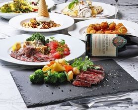 豪華フェスタプラン4000円＋飲み放題2500円で6500円（税込）