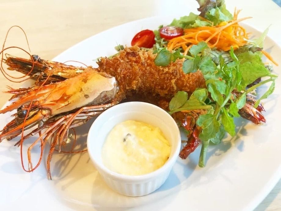 有頭大エビフライ（2本）（1600円）