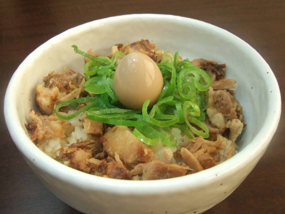 チャーシューごはん　350円（税込）
