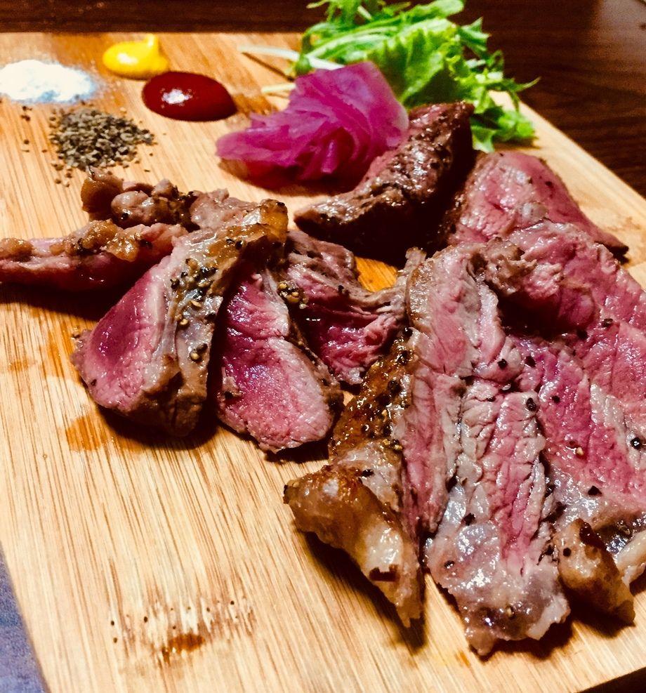 選べる！ 肉盛り（ 2種	1,680円 （税別） 3種	2,380円 （税別） 4種	2,980円 （税別） 5種	3,480円 （税別））