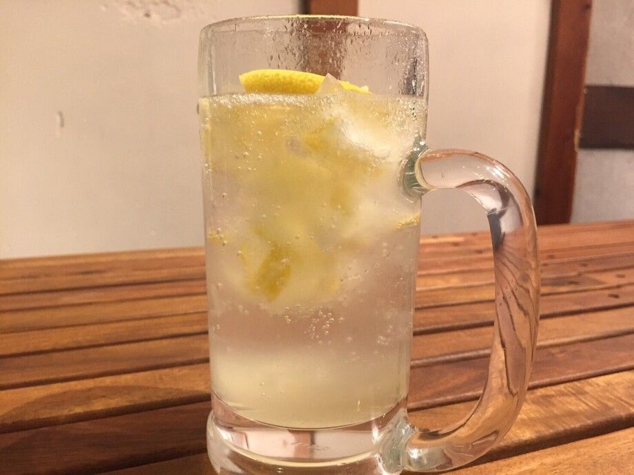 ロッヂのレモンサワー（550円）