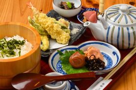 彩り大和だし茶漬け定食