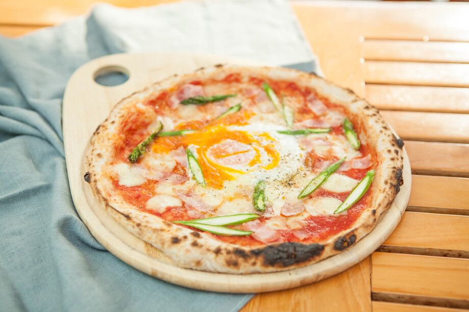 ピザ　ビスマルク