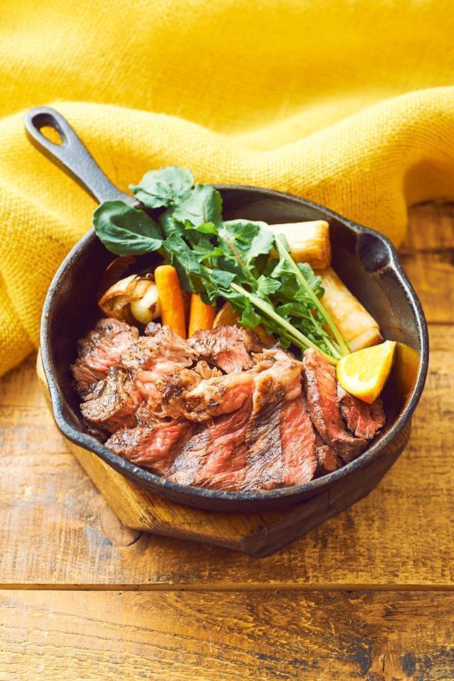 ステーキと野菜のグリル