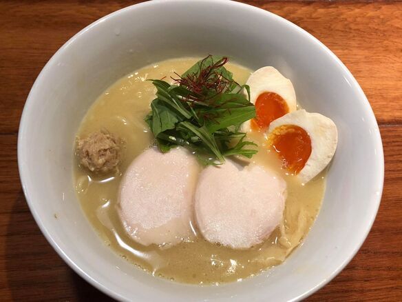 濃厚鶏そば(塩)　味玉入り