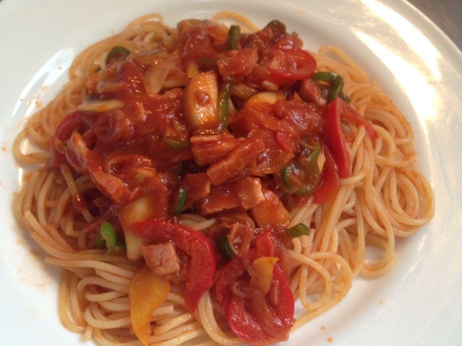 特製ナポリタン（６５０円）