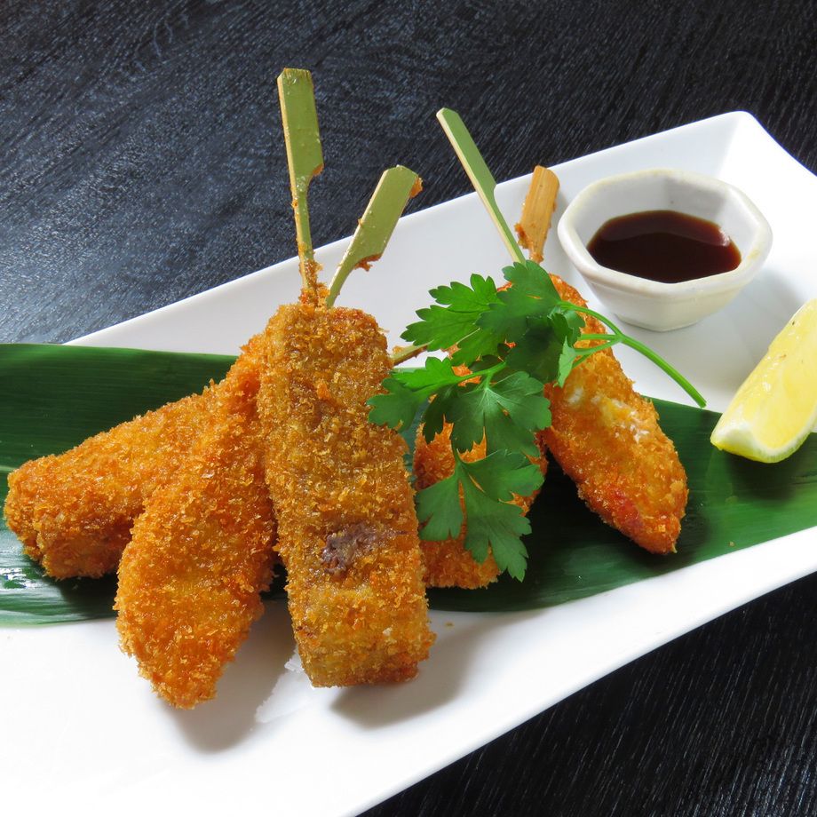 福島県ブランド肉の串揚げ盛り合わせ（1280円）