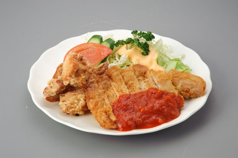 選べるペアメニュー【ポークピカタ＆鶏の唐揚げ】（税込１０５０円）