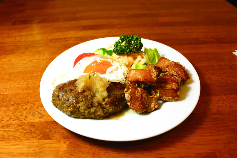 選べるハンバーグペアメニュー【ハンバーグ和風おろし＆鶏の唐揚げ】（税込１１８０円）