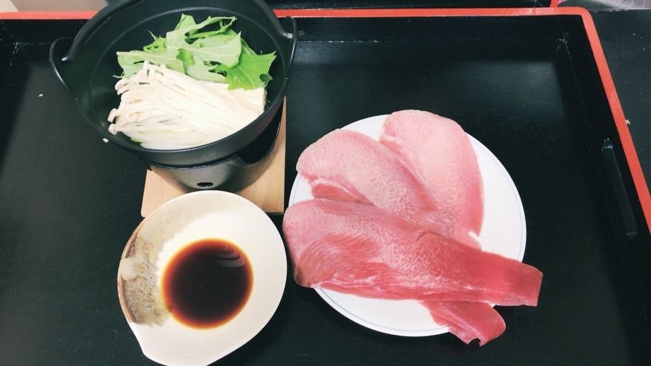 牛タンしゃぶしゃぶ（900円）