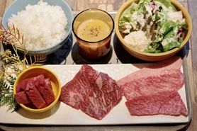 上・焼肉ランチセット