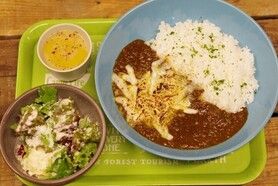 平日限定和牛挽肉スパイスチーズカレーセット