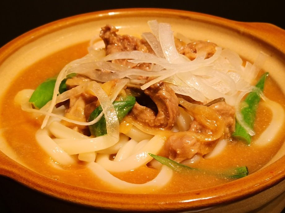 牛スジ味噌煮込みうどん（950）