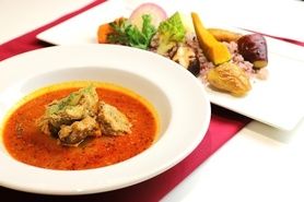 とろとろ豚ナンコツスープカレー 