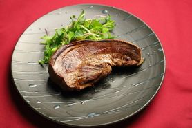 48時間調理した厚切り牛タンのロースト(300g前後)