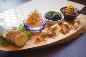 前菜おまかせ盛り合わせ 3種 / 5種