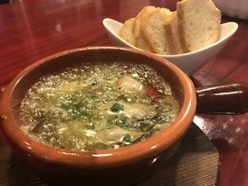 広島県産カキのアヒージョ