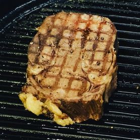 厚切り柔らか牛タンのグリル