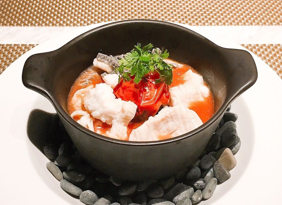 ホルモンのトマト煮込み